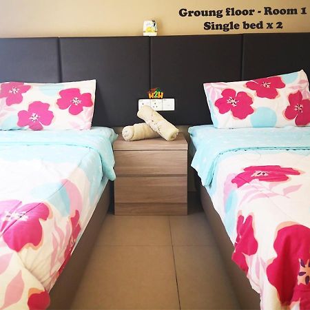 H2H - Cy Botani Vacation House Ipoh Bagian luar foto
