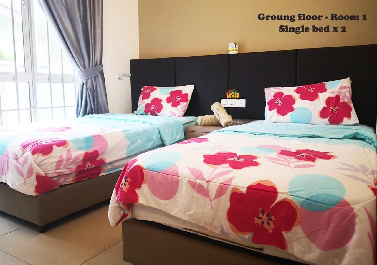 H2H - Cy Botani Vacation House Ipoh Bagian luar foto