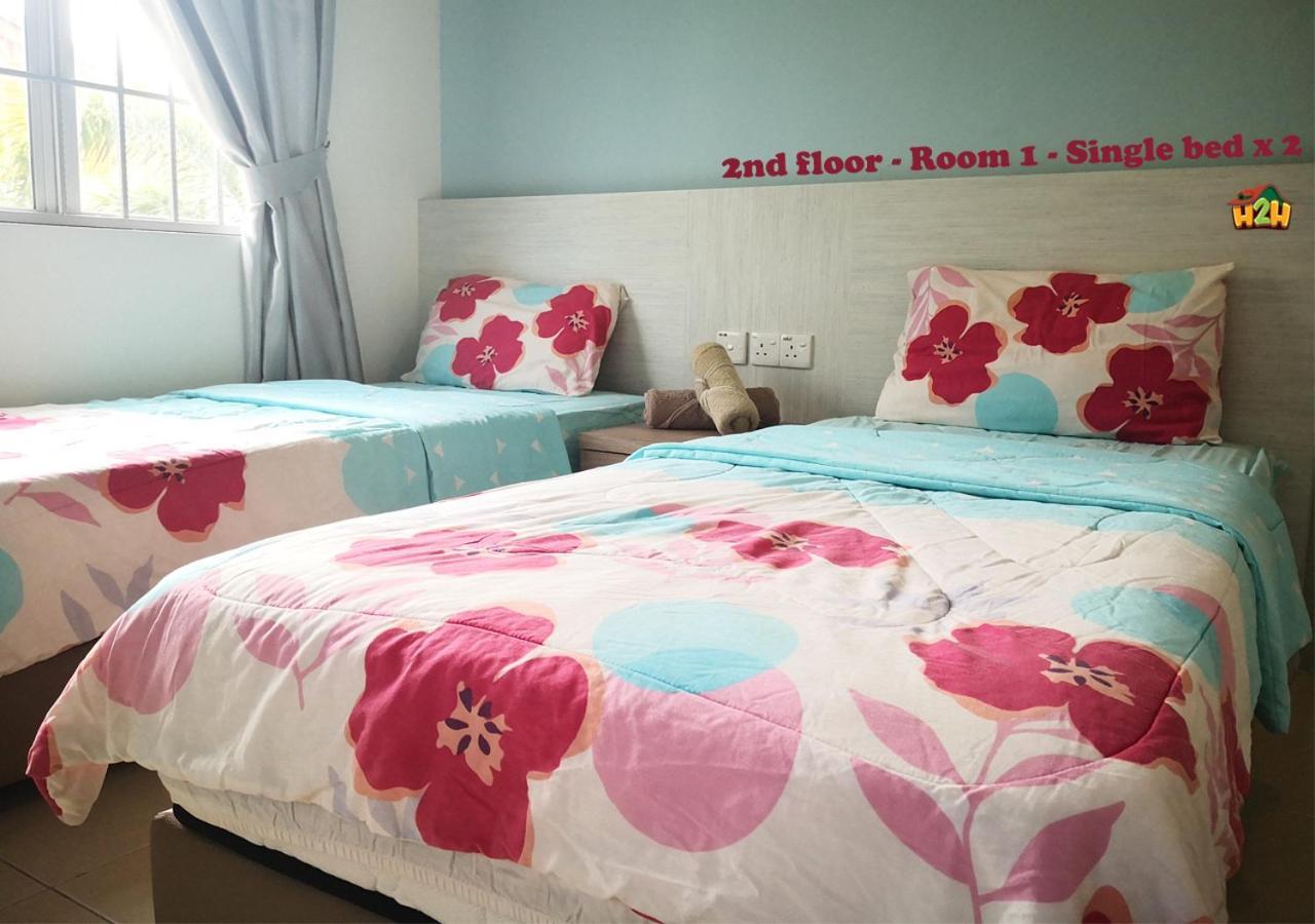 H2H - Cy Botani Vacation House Ipoh Bagian luar foto