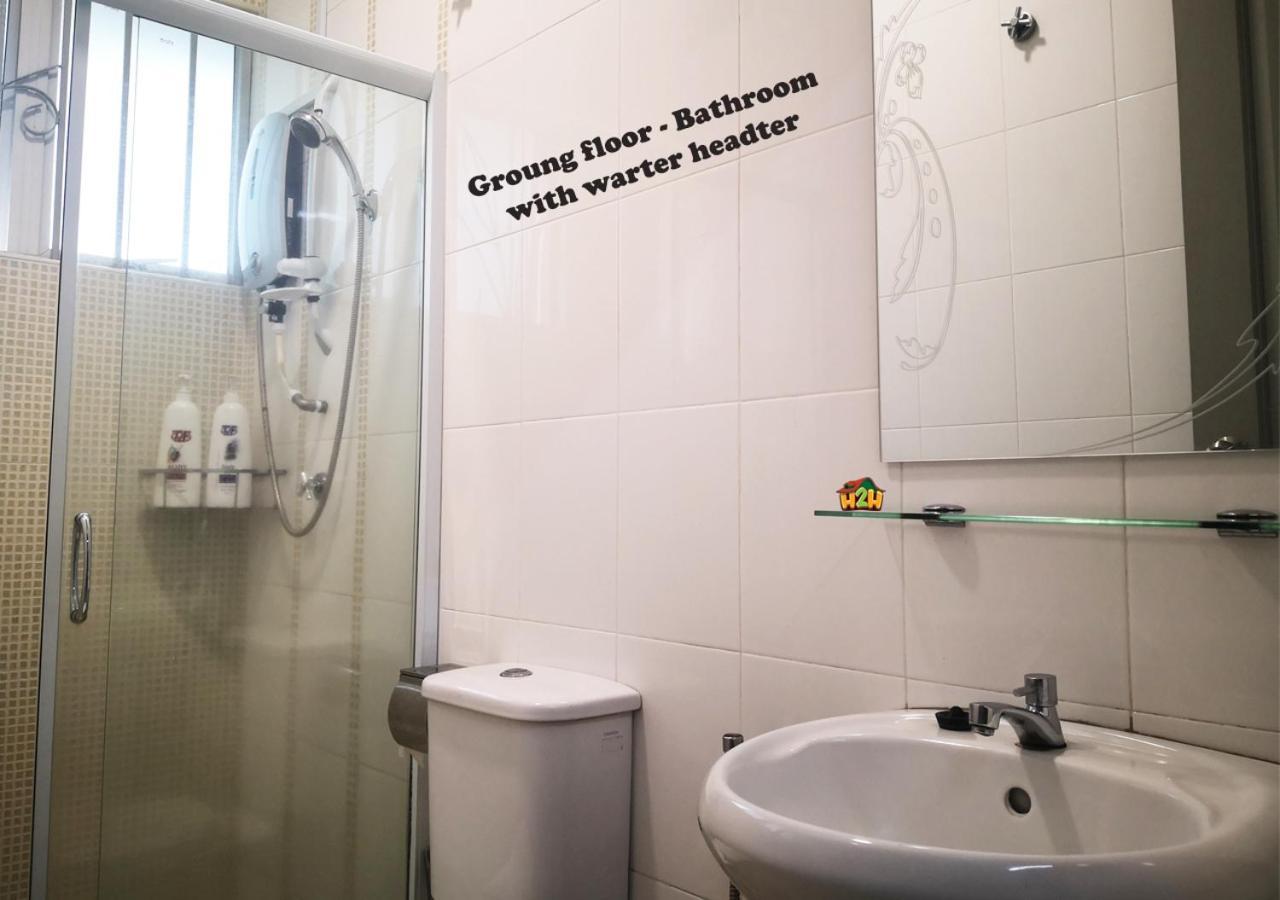 H2H - Cy Botani Vacation House Ipoh Bagian luar foto